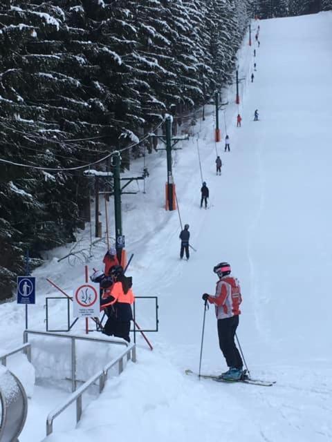 Chata - Sport - Ski Korenov Luaran gambar